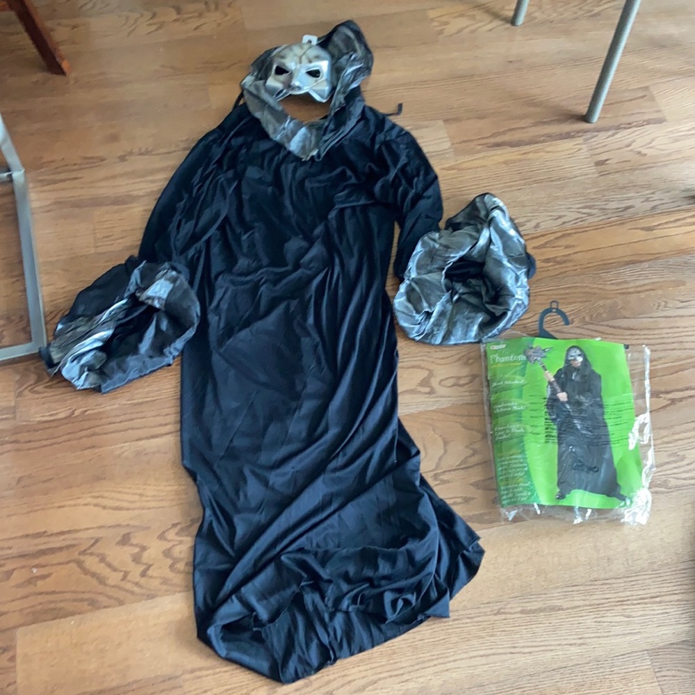 Phantom men’s costume Size 42-46